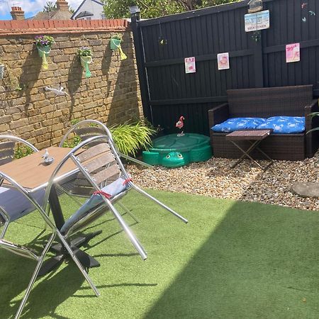 Sherpai Lodge Herne Bay Buitenkant foto