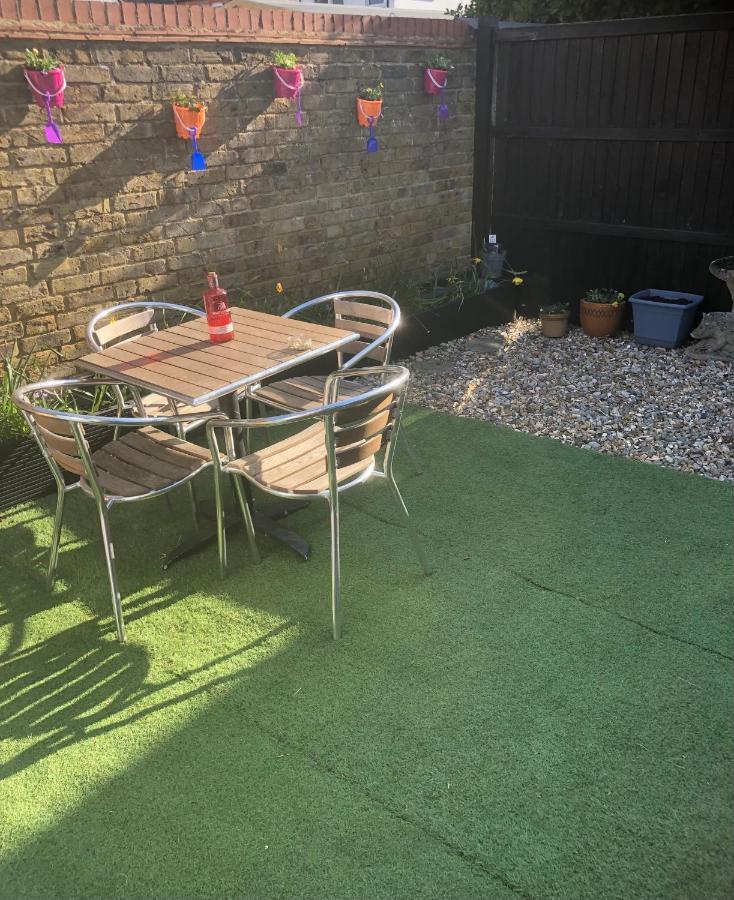 Sherpai Lodge Herne Bay Buitenkant foto